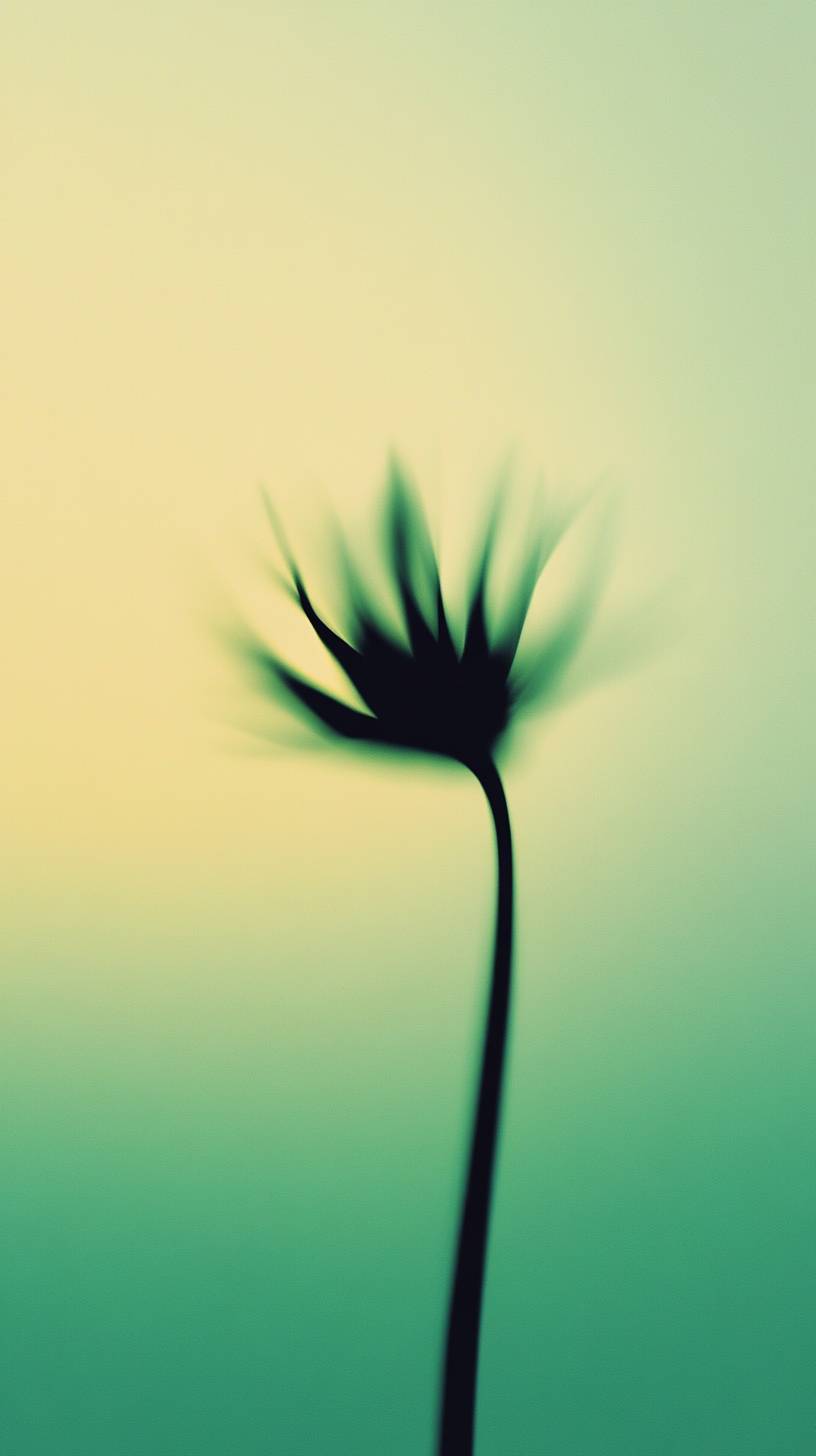 Un girasol borroso moviéndose contra un fondo verde degradado, fotografiado al estilo de Peter Lindbergh con luz suave y película de bajo contraste.